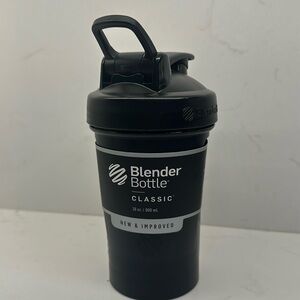 NWT Blender Bottle 20oz
